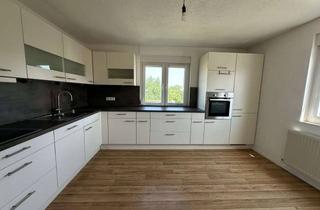 Wohnung mieten in 74254 Offenau, Lichtdurchflutete 3½-Zimmer-Wohnung mit Balkon & neuer Küche – ruhige Lage in Offenau