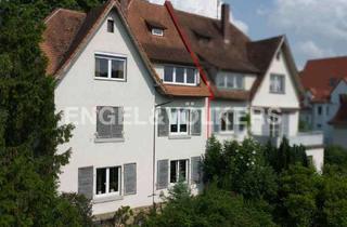 Doppelhaushälfte kaufen in 97422 Deutschhof, Vermietete Doppelhaushälfte mit ergänzendem Baugrundstück und großem Gestaltungspotenzial in gefr...