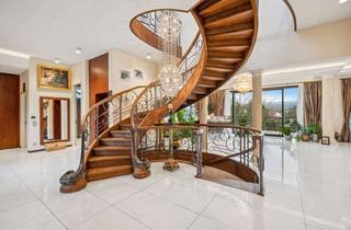 Villa kaufen in 61350 Bad Homburg, Exklusive Villa im Hardtwald mit traumhaften Taunusblick