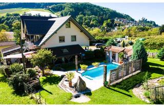 Villa kaufen in 77876 Kappelrodeck, Kappelrodeck: Exklusive Villa in Alleinlage mit Einliegerwohnung und Pool!