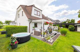 Einfamilienhaus kaufen in Alt-Marzahn, 12685 Marzahn, Mit Einbauküche, Kamin, Rollläden, Terrasse, Carport: Modernes Einfamilienhaus nahe Alt-Marzahn