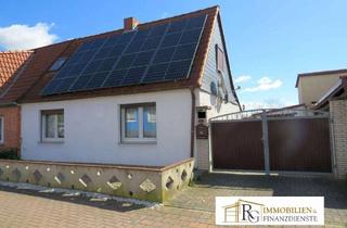 Haus kaufen in 39646 Oebisfelde, Gemütliche DHH auf einem Eigentumsgrundstück in zentraler Wohnlage