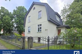 Mehrfamilienhaus kaufen in 15732 Eichwalde, Historisches Mehrfamilienhaus mit solider Rendite in Top-Lage