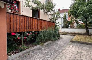 Wohnung kaufen in 91710 Gunzenhausen, Gunzenhausen - Erdgeschoss mit Haus im Garten und flexibler Aufteilung