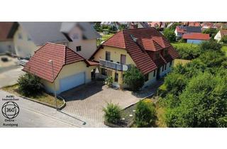 Haus kaufen in 96138 Burgebrach, Burgebrach - Traumhaftes Zweifamilienhaus mit Einliegerwohnung, Garage und Glasfaser in Burgebrach