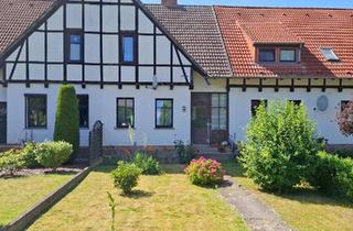 Reihenhaus kaufen in 17391 Neetzow-Liepen, Neetzow-Liepen - Fachwerkreihenhaus mit 1.100 m2 Grundstück nahe Usedom zum Verkau