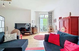 Wohnung kaufen in Schönhauser Allee 98, 10439 Prenzlauer Berg, Im Herzen des Prenzlauer Bergs: Große 1-Zr-Wohnung mit Balkon im sanierten Altbau mit EEK B!
