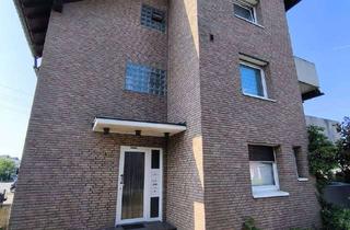 Wohnung kaufen in 40885 Ratingen, Frisch eingetroffen - Geräumige 2-Zimmer-Dachgeschoss-Wohnung mit Balkon in Lintorf...
