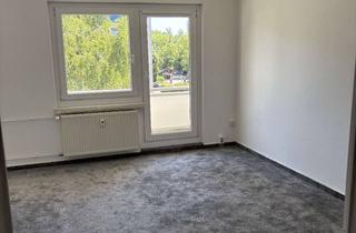 Wohnung kaufen in Erwin-Bock-Straße, 12559 Köpenick, RESERVIERT!!! Bezugsfrei, 1 Zimmer mit 36,5m² und großem Balkon