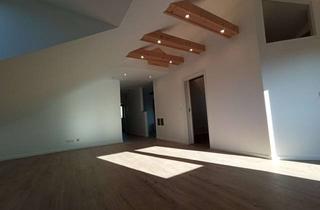 Wohnung mieten in 93107 Thalmassing, Attraktive 3-Zimmer-Dachgeschosswohnung mit Süd-Balkon in Thalmassing