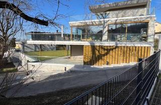 Wohnung mieten in Meisterhofstr. 12, 88250 Weingarten, 4-Zimmer-Apartment mit luxuriöser Innenausstattung - Halcyon Apartments Ravensburg/Weingarten