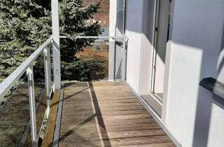 Wohnung mieten in Karlsbader Straße 23, 09465 Sehmatal-Cranzahl, Sonnige 4-Raum Wohnung 1. OG mit Balkon 125 m²