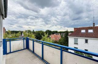Wohnung mieten in Bahnhofstraße 117, 13127 Französisch Buchholz, Charmante Dachgeschosswohnung in Berlin mit Balkon und herrlichem Ausblick