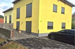 Doppelhaushälfte kaufen in 67681 Wartenberg-Rohrbach, Zeitgemäße DHH mit Pultdach, Wärmepumpe & Terrasse – Attraktive Anlagechance in Wartenberg-Rohrbach