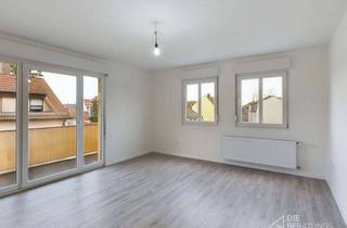 Wohnung kaufen in 90766 Fürth, Provisionsfrei! Kernsanierte und helle 2-Zimmerwohnung