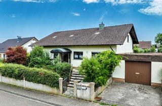 Haus kaufen in 74918 Angelbachtal, Handwerkertraum in bester Lage – großzügiges Haus mit großem Grundstück in Angelbachtal