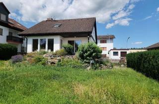 Einfamilienhaus kaufen in 63674 Altenstadt, Freistehendes Einfamilienhaus mit ELW und Garage in Feldrandlage von Altenstadt OT.