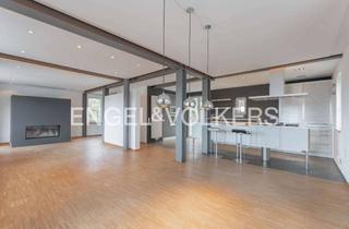 Villa kaufen in 73312 Geislingen, Stilvoll modernisierte Villa mit Pool, großzügigem Wohnkonzept und zeitlosem Interieur