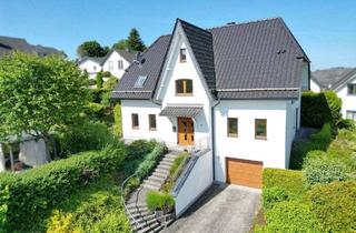 Haus kaufen in 57392 Schmallenberg, / Großzügiger Wohntraum - Freiraum zum Leben!