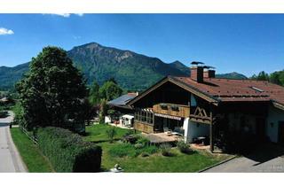 Haus kaufen in 83246 Unterwössen, Traumhaftes Bergpanorama in bester Lage - Sauna und Einliegerwohnung