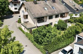Doppelhaushälfte kaufen in Münsinger Straße 21, 71229 Leonberg, Geräumige Doppelhaushälfte mit zwei Wohneinheiten und Garten in Leonberg