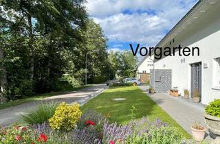 Haus mieten in Greuthweg 13a, 79798 Jestetten, Günstige, neuwertige 4,5-Zimmer-Doppelhaushälfte mit lux. Innenausstattung und EBK in Jestetten