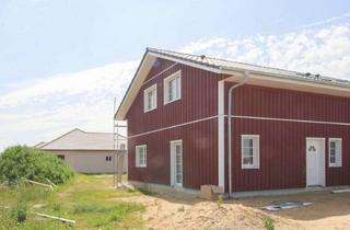 Anlageobjekt in 25917 Stadum, Charmantes Holzhaus mit Schwedenhaus-Flair – Neubau DHH mit Charakter im Luftkurort Leck