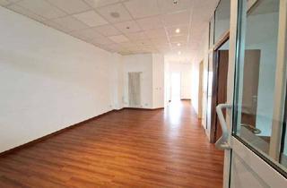 Praxen mieten in 90425 Wetzendorf, N-Wetzendorf: Praxisfläche mit ca. 182 m² - 6-9 Räume - 1.OG - in kleinem Einkaufszentrum