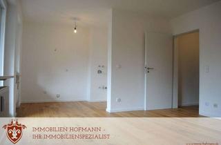 Wohnung kaufen in 93053 Kasernenviertel, Komplett renovierte 2-Zimmer Wohnung im Herzen von Regensburg! PROVISIONSFREI!
