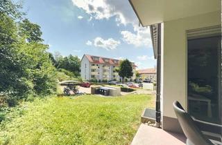 Wohnung kaufen in 72250 Freudenstadt, Wohnen mit Freiraum: Lichtdurchflutete 3-Zimmer-Wohnung mit Terrasse und Balkon zum Verlieben!