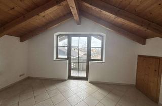 Wohnung mieten in Grasweg 7a, 83339 Chieming, Geschmackvolle, vollst. renovierte 2-Zimmer-DG-Wohnung mit geh. Innenausstattung mit Balkon und EBK