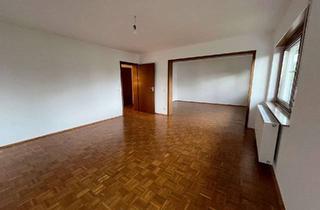 Wohnung mieten in Am Fischweiher, 53819 Neunkirchen-Seelscheid, Gemütliche 3,5-Zimmer-Wohnung mit Balkon in Neunkirchen-Seelscheid