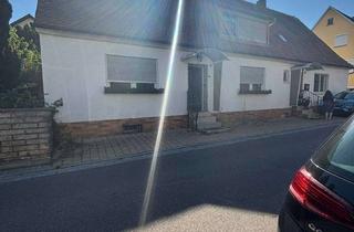 Doppelhaushälfte kaufen in 91731 Langfurth, Doppeltes Potenzial: Zwei sanierungsbedürftige Doppelhaushälften mit vielen Möglichkeiten