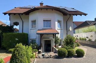 Mehrfamilienhaus kaufen in 66957 Ruppertsweiler, Gepflegtes Mehrfamilienhaus mit drei Wohneinheiten im Kurort Eppenbrunn