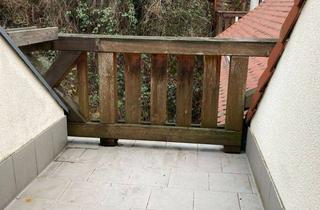 Wohnung mieten in Schloßberg 42, 04703 Leisnig, Maisonette 3-Zimmer mit Laminat, Balkon und Abstellraum in ruhiger Lage!