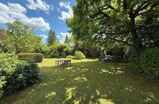 Mehrfamilienhaus kaufen in 71229 Leonberg, Leonberg - Freistehendes Mehrfamilienhaus ***Viel Potenzial für die Familie