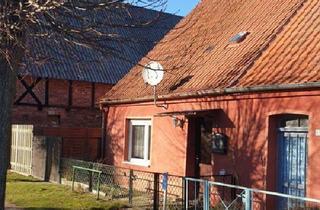 Doppelhaushälfte kaufen in 17375 Liepgarten, Liepgarten - Sanierungsbedürftige Doppelhaushälfte Ferienhaus Stettiner Haff