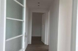 Wohnung mieten in Weidenstraße, 42655 Solingen-Mitte, Altbau-Traum frisch renoviert – 3-Zi.-Wohnung mit Gartenblick!