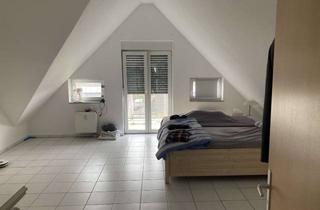 Wohnung mieten in Nordring 36-40, 50171 Kerpen, Geräumige 2-Zimmer Dachgeschoss Wohnung