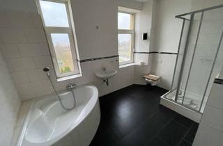 Wohnung mieten in Poeler Straße 74, 23970 Wismar-Ost, Gepflegte 4-Zimmerwohnung mit Stellplatz in Wismar