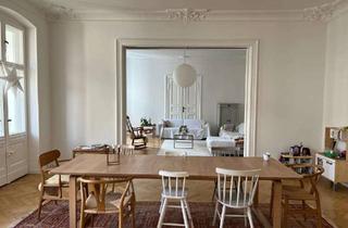 Wohnung mieten in 12167 Steglitz, Großzügige 7-Zimmer-Altbauwohnung mit viel Charme in ruhiger Steglitzer Lage zu vermieten
