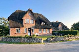 Haus kaufen in 25938 Utersum, Ein Ensemble aus zwei strandnahen Doppelhäusern (4x DHH-Fewos, einzeln erwerbbar)