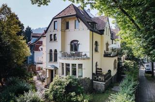 Mehrfamilienhaus kaufen in 79100 Wiehre, Jugendstil-Mehrfamilienhaus im Holbeinviertel