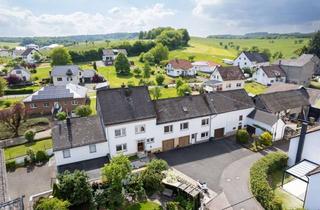 Einfamilienhaus kaufen in 54552 Utzerath, ***Schönes Einfamilienhaus mit großem Garten (Baugrundstück) und separater Wohneinheit***