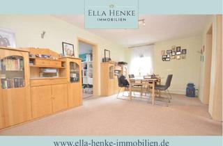 Mehrfamilienhaus kaufen in 38704 Liebenburg, Selbst nutzen oder Kapitalanlage: Großes Mehrfamilienhaus mit 4 Wohnungen + 3 Garagen...