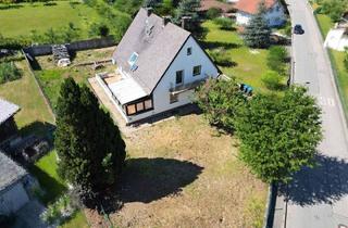 Haus kaufen in 94333 Geiselhöring, Viel Platz für die Familie: Zweifamilienhaus auf 970 m² Grundstück