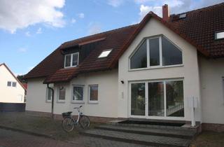 Wohnung kaufen in 14624 Dallgow-Döberitz, Attraktive Kapitalanlage: Wohnen wie im Urlaub: 2 Zi-DG-Wohnung mit Balkon – ruhig und sonnig