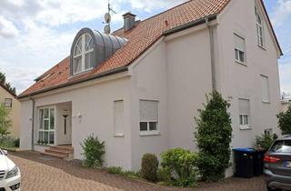 Wohnung kaufen in 97332 Volkach, Sofort beziehbare exklusive 5 Zi.-ETW in Volkach/Main !