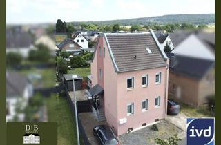 Einfamilienhaus kaufen in 53902 Bad Münstereifel, Freistehendes Einfamilienhaus mit Einliegerwohnung in Bad Münstereifel-Arloff