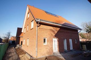 Doppelhaushälfte kaufen in Otto-Hahn-Straße, 24211 Preetz, Zwei moderne, vermietete Doppelhaushälften mit gehobener Ausstattung, KfW-40 EE Standard, Wärmepumpe